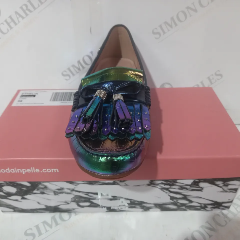 BOXED PAIR OF MODA IN PELLE ETHELIA LOAFERS IN RAINBOW SIZE 6