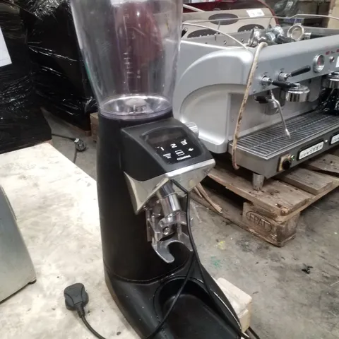 COMPAK CPF10 COMMERCIAL COFFEE BEAN GRINDER