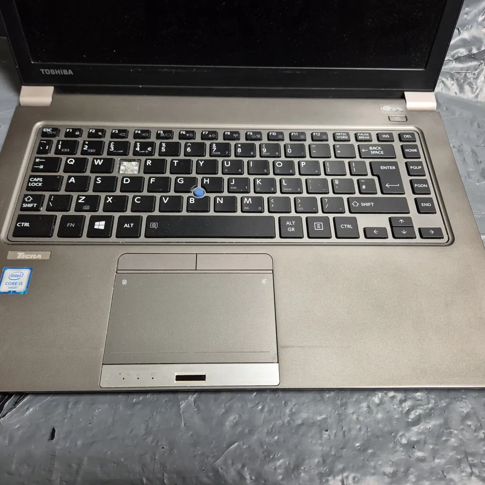 TOSHIBA TECRA Z40-C LAPTOP