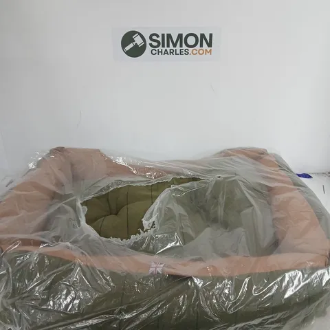 DANISH DESIGN DOG BED – OLIVE-GREEN FABRIC, WRAPPED IN PROTECTIVE PLASTIC