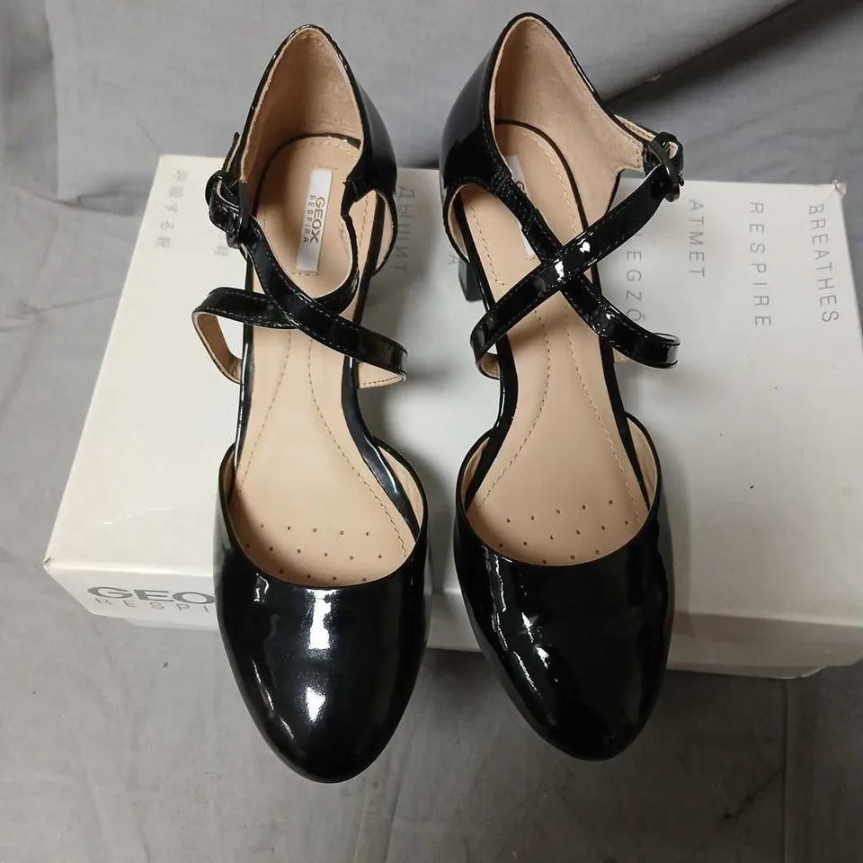 GEOX RESPIRA MARIE CLAIRE BLACK PATENT LEATHER HEELED SHOES – UK 3 (EU 36)