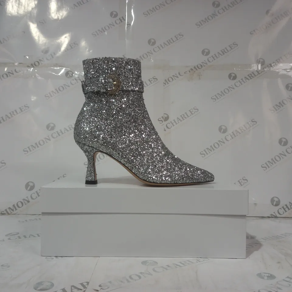 BOXED PAIR OF CAMILLA ELPHICK CORA POINTED TOE HEELED BOOTS IN METALLIC SILVER GLITTER EFFECT EU SIZE 36