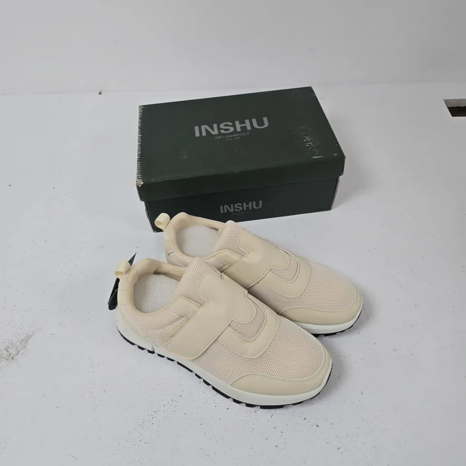 INSHU BEIGE SNEAKERS WITH MESH UPPER AND VELCRO STRAPS – UK 8 (EU 41)