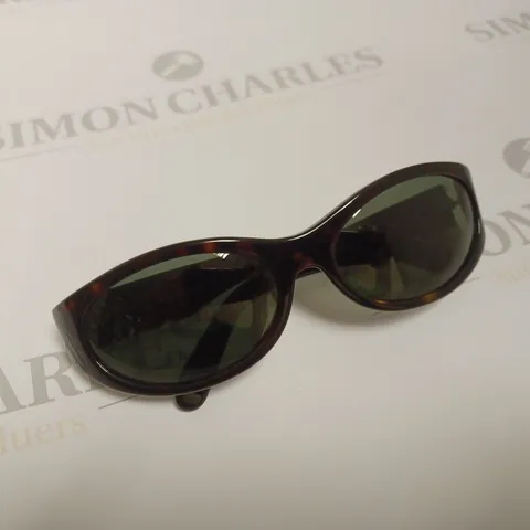 APPROXIMATELY 10 POLICE 1325M 0722 SUNGLASSES