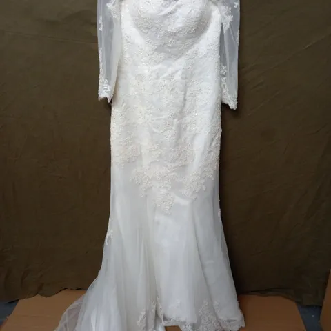 IVORY EMBELLISHED WEDDING DRESS - SIZE UNSPECIFIED