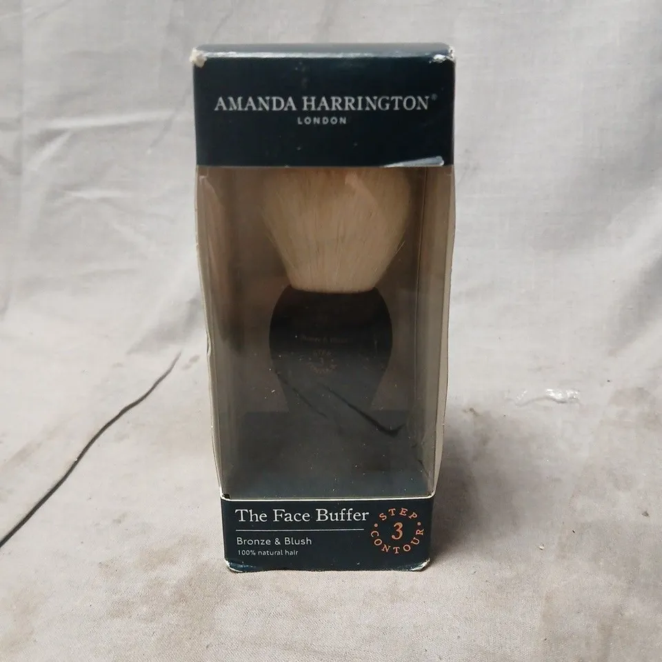 BOXED AMANDA HARRINGTON THE FACE BUFFER BRONZE & BLUSH 3 STEP CONTOUR BRUSH