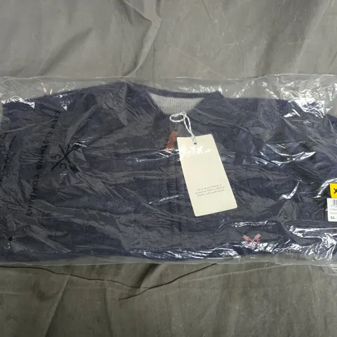 BAGGED CREW CLOTHING COMPANY LAMBSWOOL CABLE HALF ZIP IN NAVY - XL