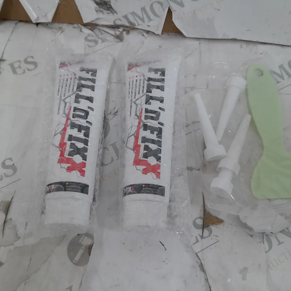 BOXED 2 X FILL N FIX WALL MEND 