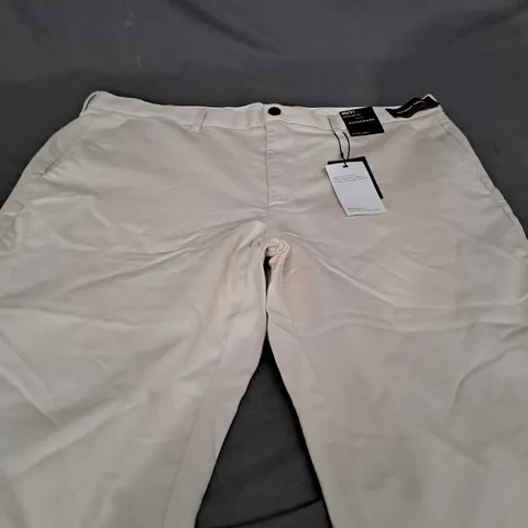 AUTOGRAPH REGULAR FIT SMART TROUSERS IN CREAM - W40 L31