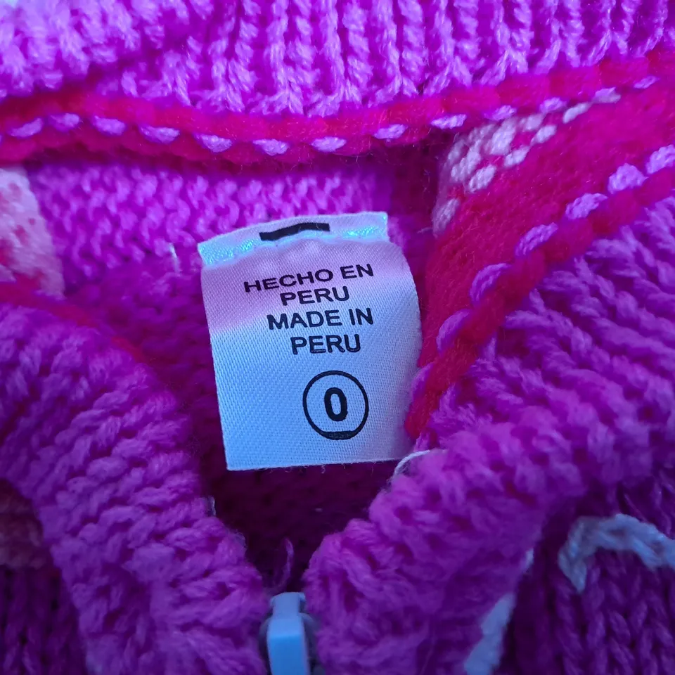 LARGE QUANTITY OF COLOURFUL HANDMADE CHILDRENS CARDIGANS - VARIOUS SIZES