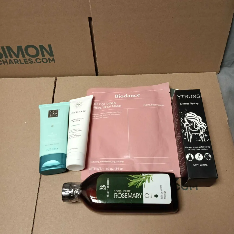 APPROXIMATELY 20 ASSORTED COSMETIC ITEMS TO INCLUDE GLITTER SPRAY, BIODANCE COLLAGEN MASK, RITUALS...HAND LOTION, INNERSENSE HAIRBATH, ROSEMARY OIL ETC