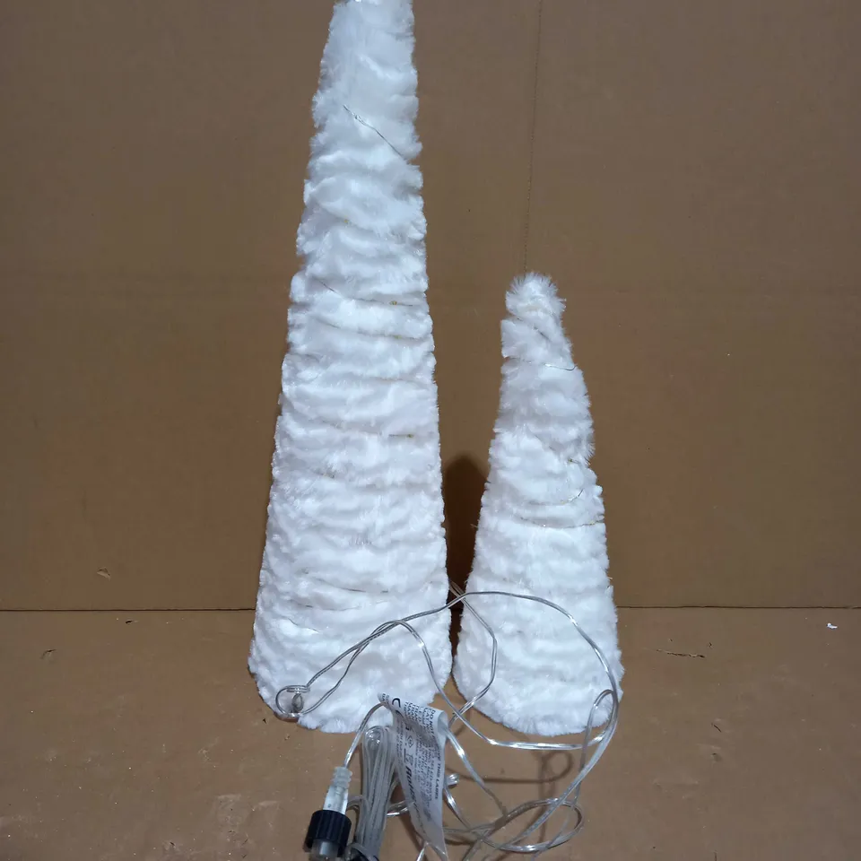 SET OF PRE-LIT FAUX FUR CONE CHRISTMAS DECORATIONS RRP £44.99