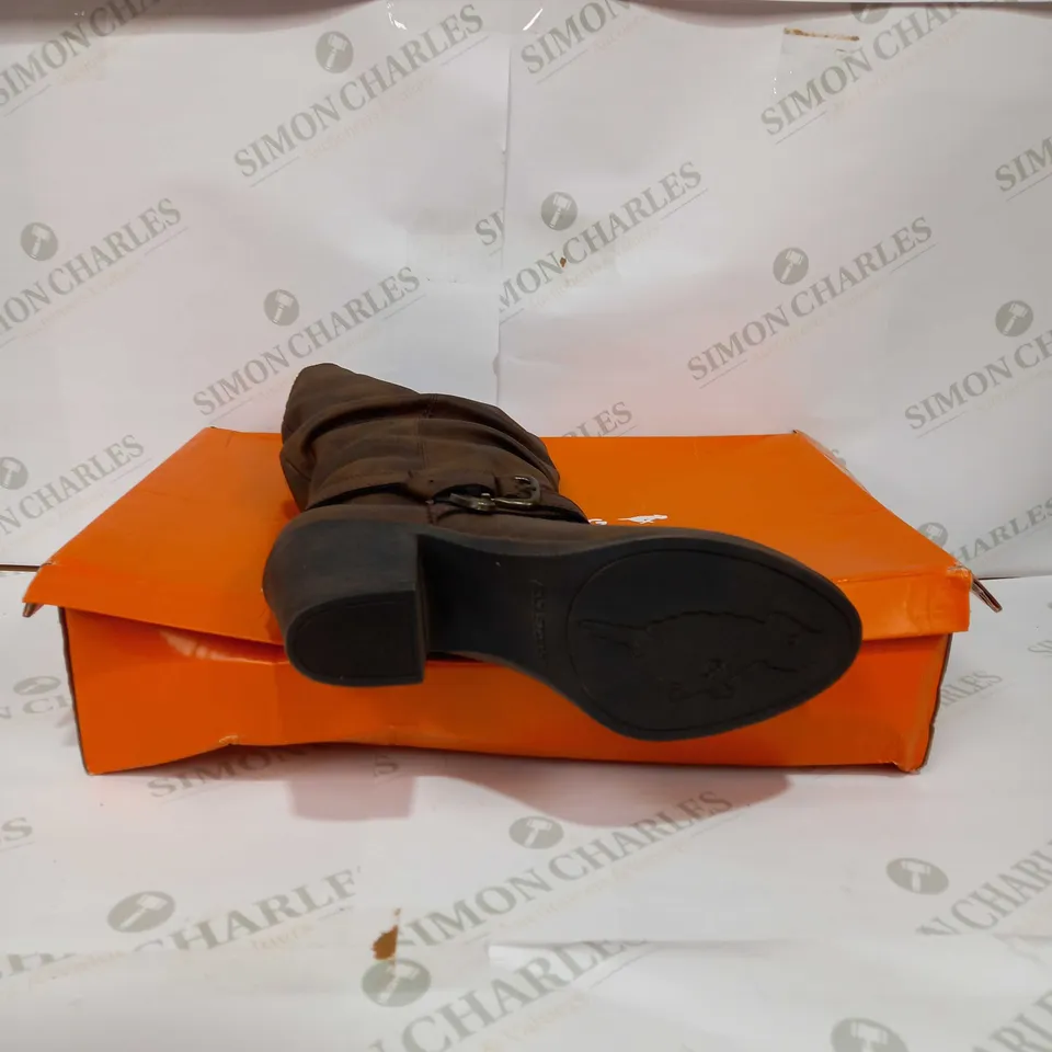 ROCKET DOG WOMENS SIDESTEP COWBOY- UK 6 