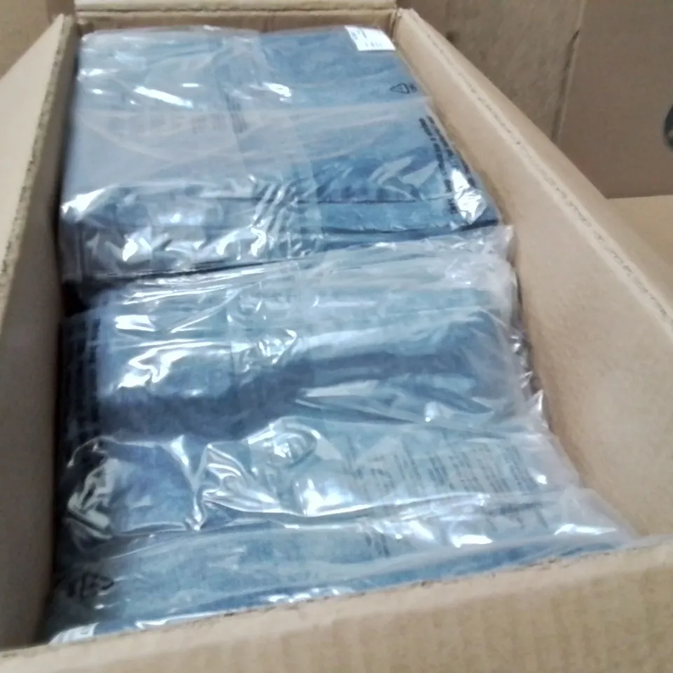 BOXED BRAND NEW APPROXIMATELY 18 JULIPA SLIM FIT JEANS DENIM BLUE SIZE 26