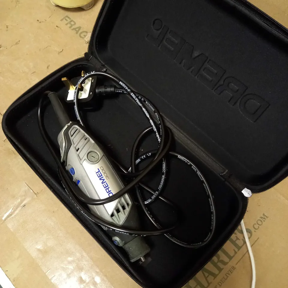 DREMEL 3000 MULTI TOOL