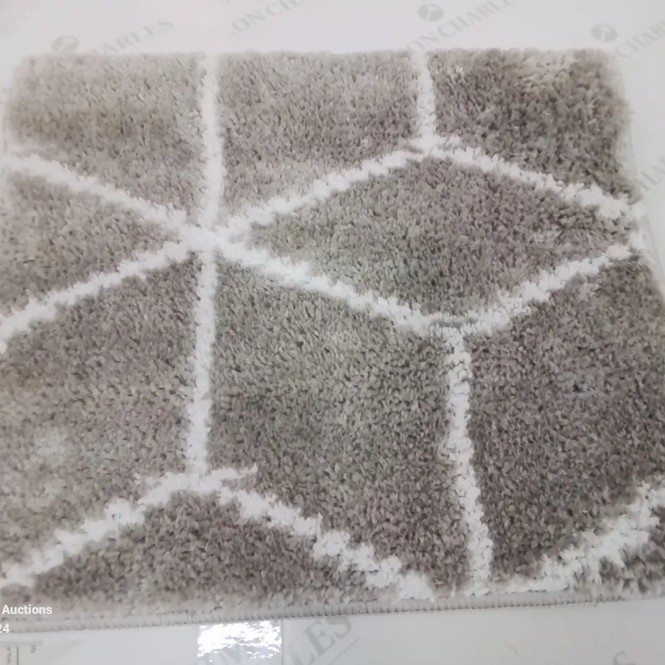 BRAND NEW PACO HOME 540 KAUNAS 50X80CM GREY BATH MAT