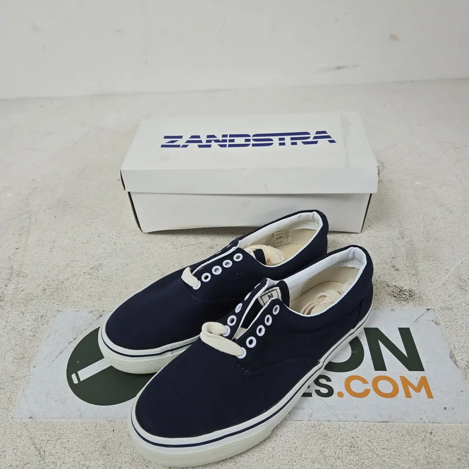 ZANDSTRA NAVY CANVAS SNEAKERS – UK 6.5 (EU 39)