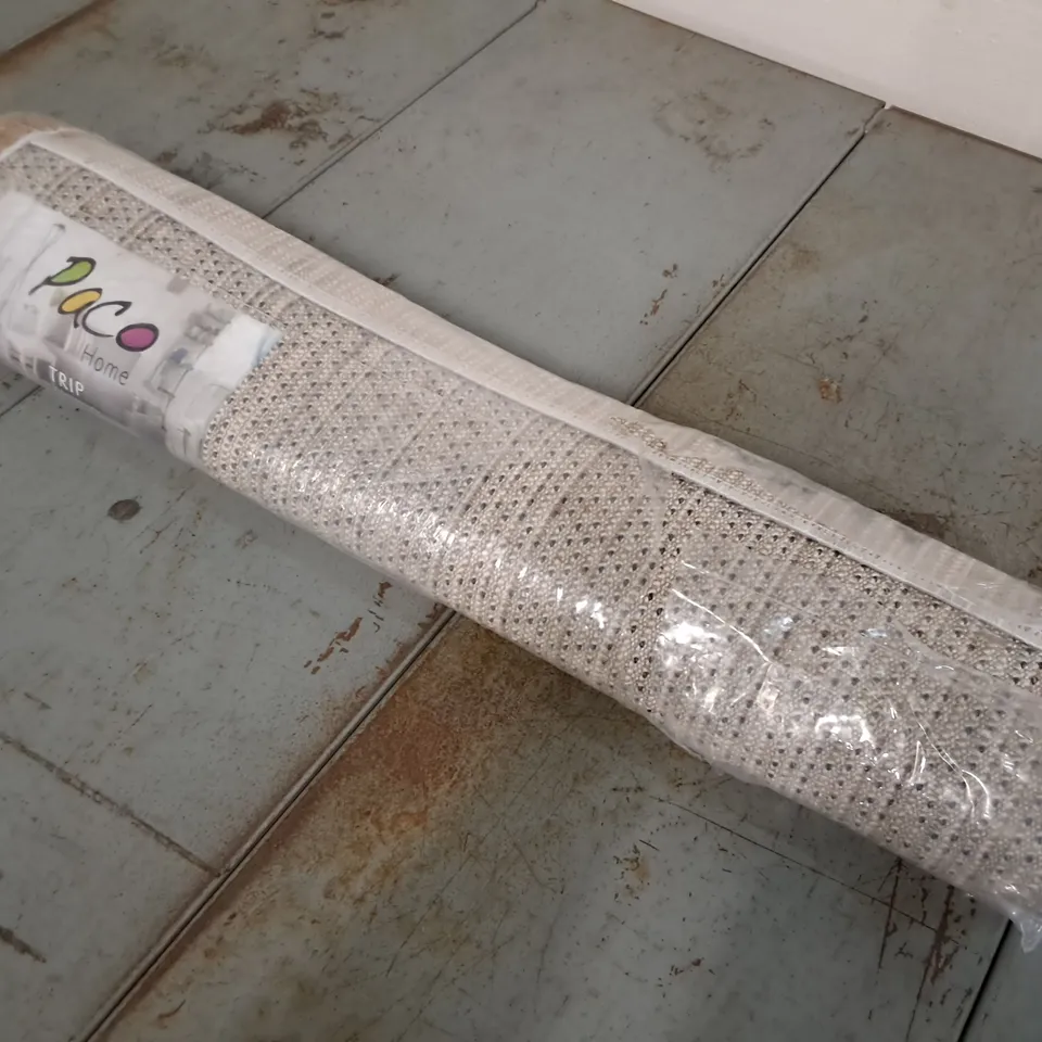 BRAND NEW PACO TRIP RUG IN ANTHRACITE -70X140CM