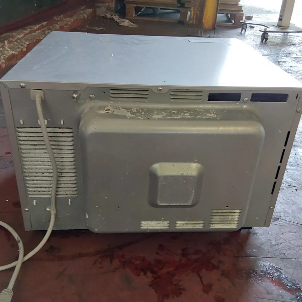 SHARP R959SLMAA COMBINATION MICROWAVE OVEN, 40 LITRE CAPACITY, 900W, SILVER