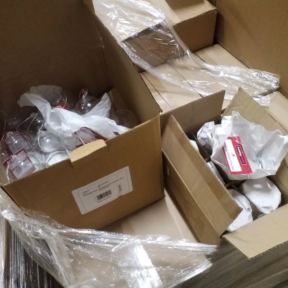 PALLET CONTAINING ASSORTED DECORATIONS INCLUDING GARLANDS, HANGING GLASS CLOCHES, MIRROR BALL STEMS & FELT CHRISTMAS TREES