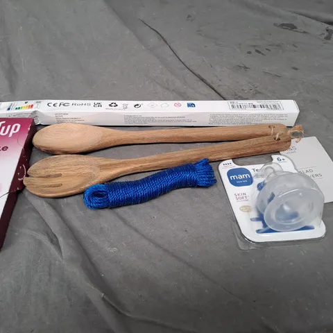 APPROXIMATELY 20 ASSORTED HOUSEHOLD PRODUCTS TO INCLUDE AIRUP PODS, WOODEN SALAD SERVERS AND MAM BOTTLE TEATS