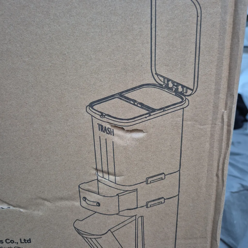 LIFE IDEAS TWO-TIER WASTE BIN IN WHITE