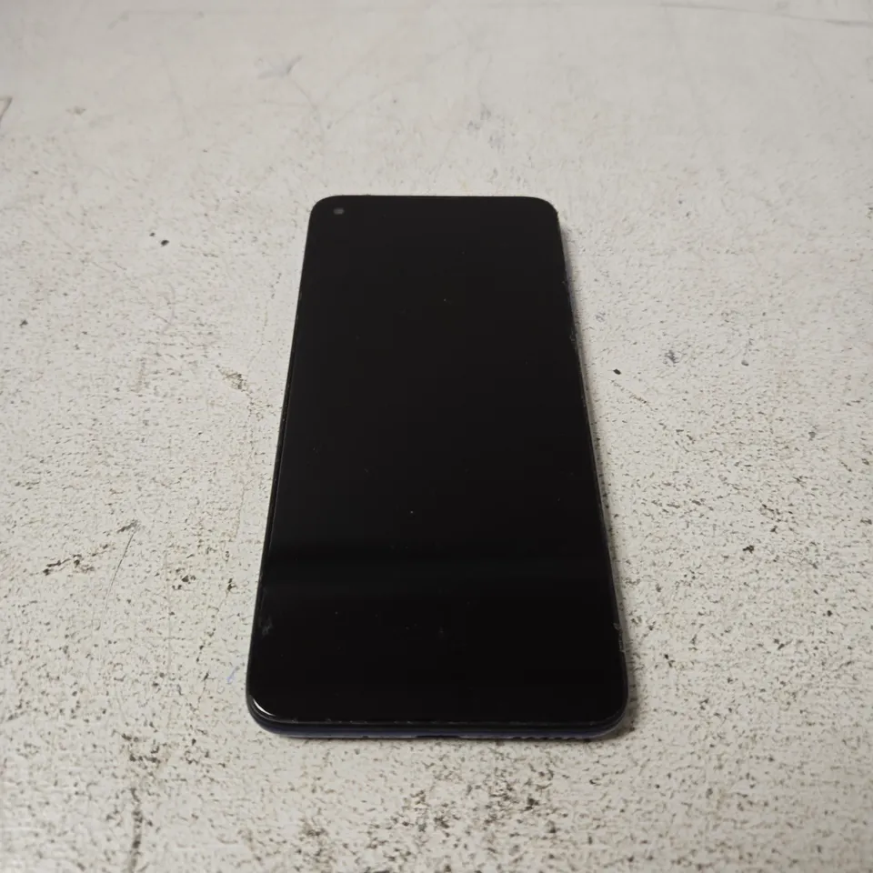 MOTOROLA MOTO G8 SMARTPHONE