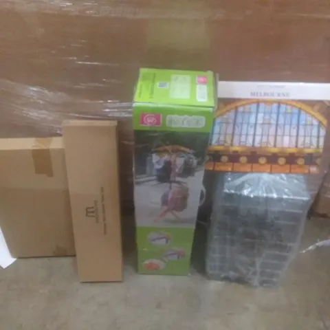 PALLET OF ASSORTED ITEMS INCLUDING TOILET SEAT, DOUBLE TOWEL RAIL, CALENDARS, DRYING RACK