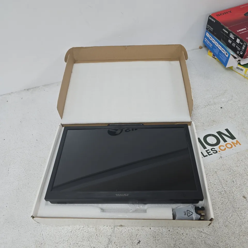 TANUSZ HE-328 PORTABLE MONITOR