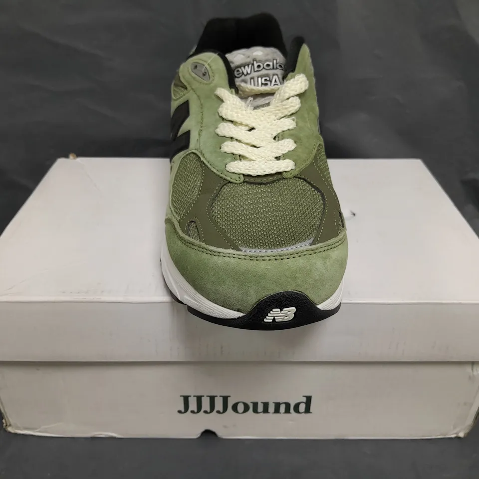 BOXED PAIR OF NEW BALANCE JJJJOUND TRAINERS IN GREEN SIZE UK 8.5