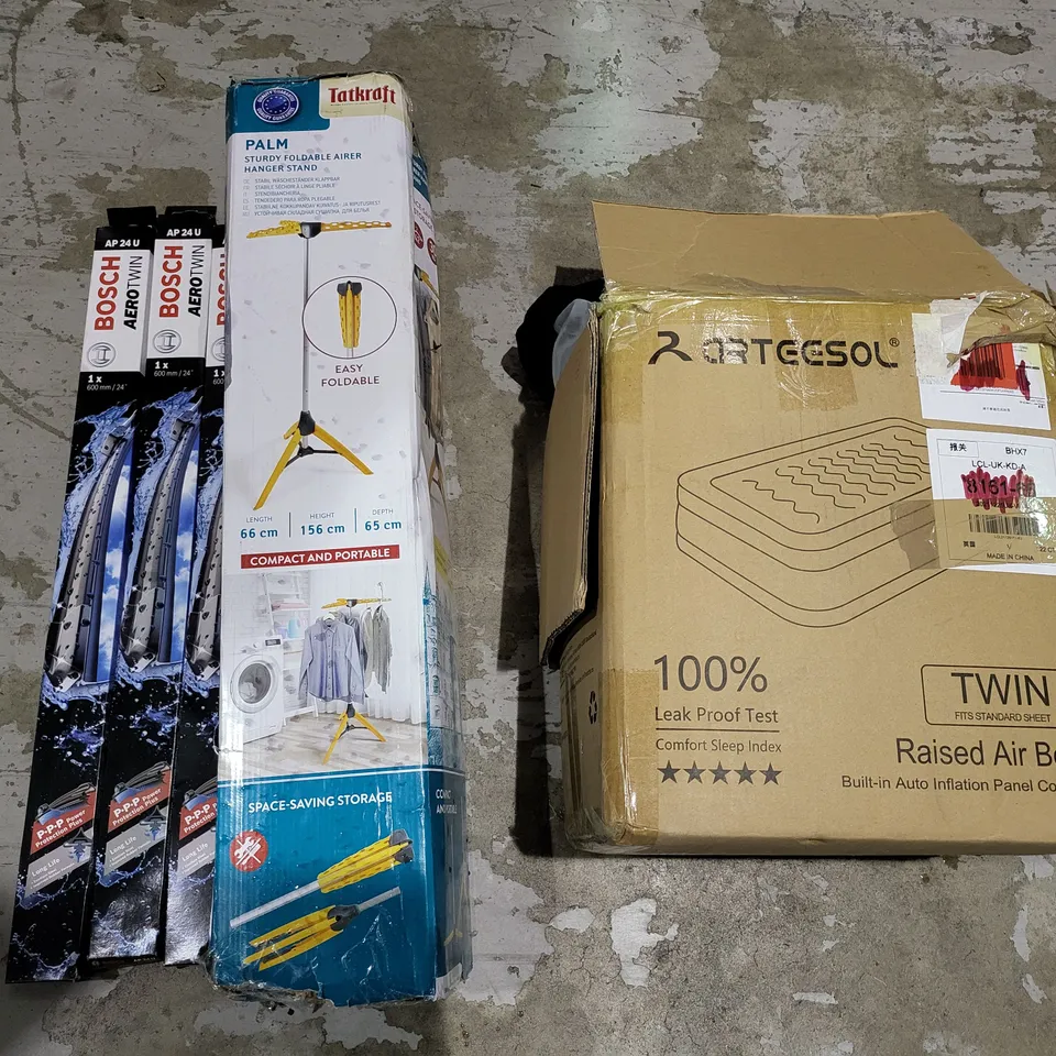 PALLET OF A SIGNIFICANT QUANTITY OF ASSORTED ITEMS TO INCLUDE BOSCH AEROTWIN WINDSCREEN WIPERS, PALM FOLDERABLE AIRER ANHER STAND, TWIN RAISED AIR BED 20KG ADJUSTABLE DUMBBELL, ETC