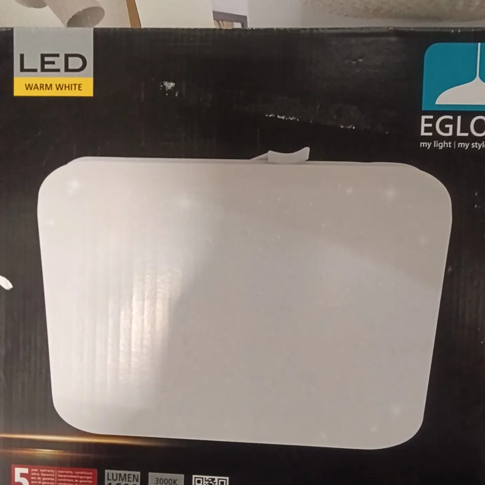 BOXED ELGO LED LIGHT - WARM WHITE