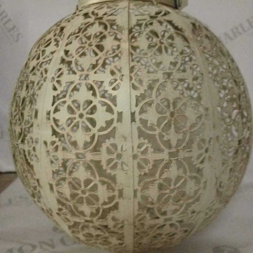DAMAQUE SOLAR LANTERN 