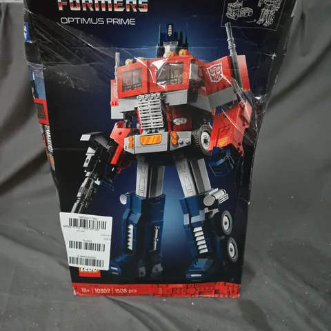 BOXED LEGO TRANSFORMERS OPTIMUS PRIME 10302