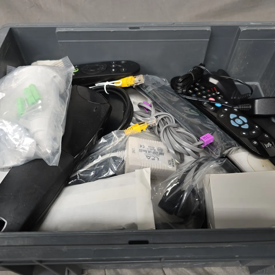 APPROXIMATELY 15 ASSORTED ELECTRICAL PRODUCTS & ACCESSORIES TO INCLUDE NETWORK CABLES SKY BOXED AND SKY REMOTES , ETC 