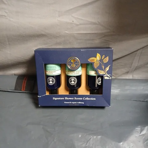 SIGNATURE SHOWER SCENTS COLLECTION – 3-BOTTLE SET