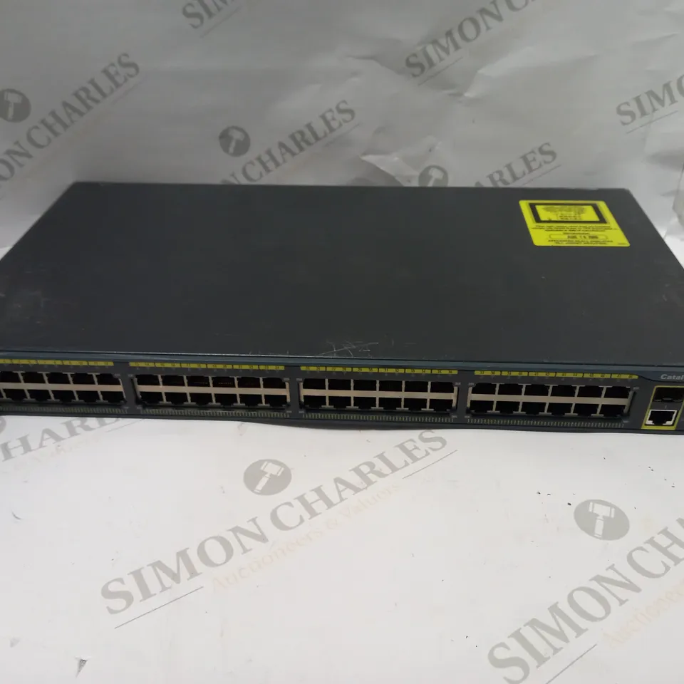 CATALYST 2960 SERIES SWITHCER