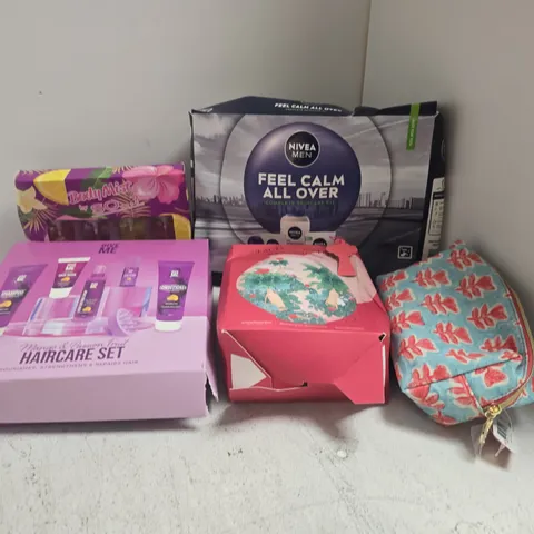 APPROXIMATELY 15 ASSORTED HEALTH & BEAUTY SETS TO INCLUDE GIVE ME HAIRCARE SET, NIVEA MEN COMPLETE SKINCARE SET, BEAUTY OF JOSEON GINSENG RITUAL EDITION GIFTSET, ETC - COLLECTION ONLY