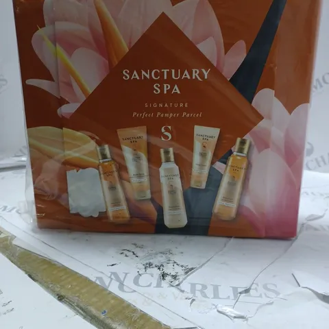 BOXED SANCTUARY SPA SIGNATURE PERFECT PAMPER PARCEL GIFT SET