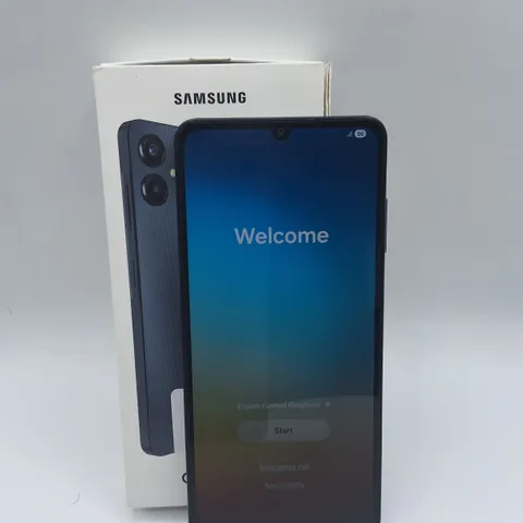 BOXED SAMSUNG GALAXY A06 4/64GB IN BLACK - SM-A065F