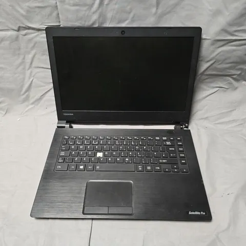 TOSHIBA SATELLITE PRO R40-C LAPTOP 