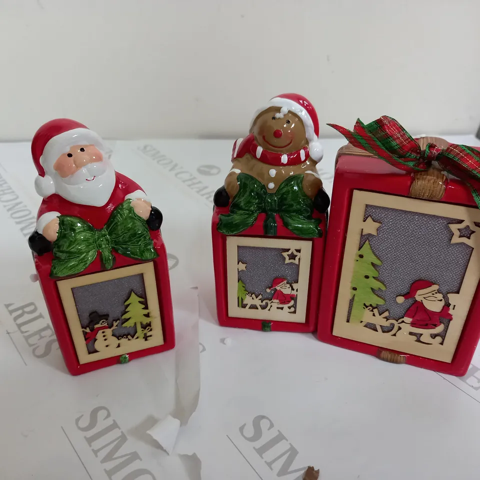 SET OF 3 CHRISTMAS PRE LIT ORNIMENTS 