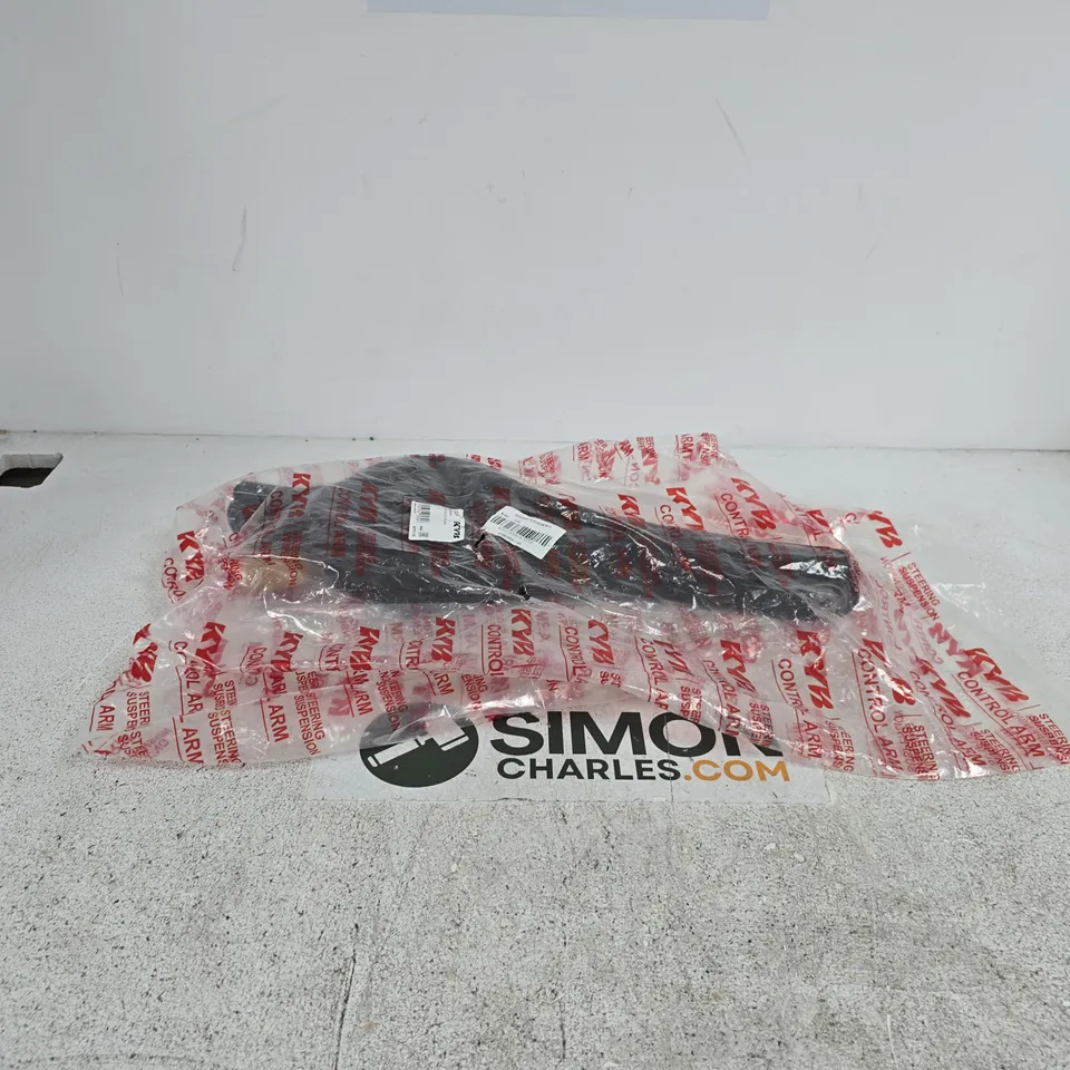 KYM SUSPENSION CONTROL ARM