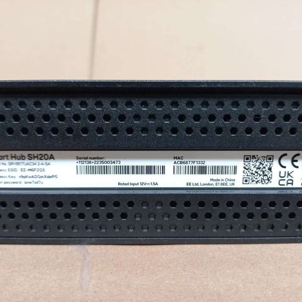 EE SMART HUB SH20A ROUTER