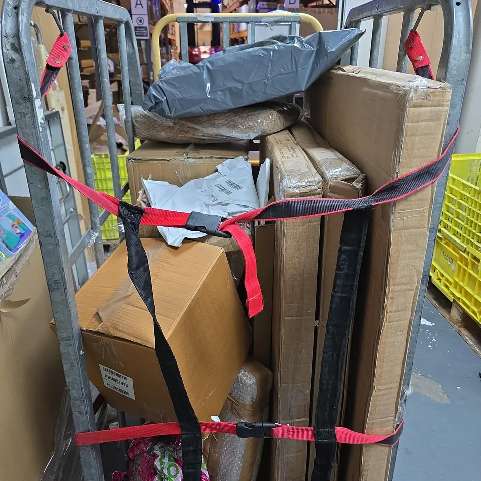 CAGE OF APPROXIMATELY 10 ASSORTED HOUSEHOLD ITEMS TO INCLUDE VARIOUS MIRRORS ETC