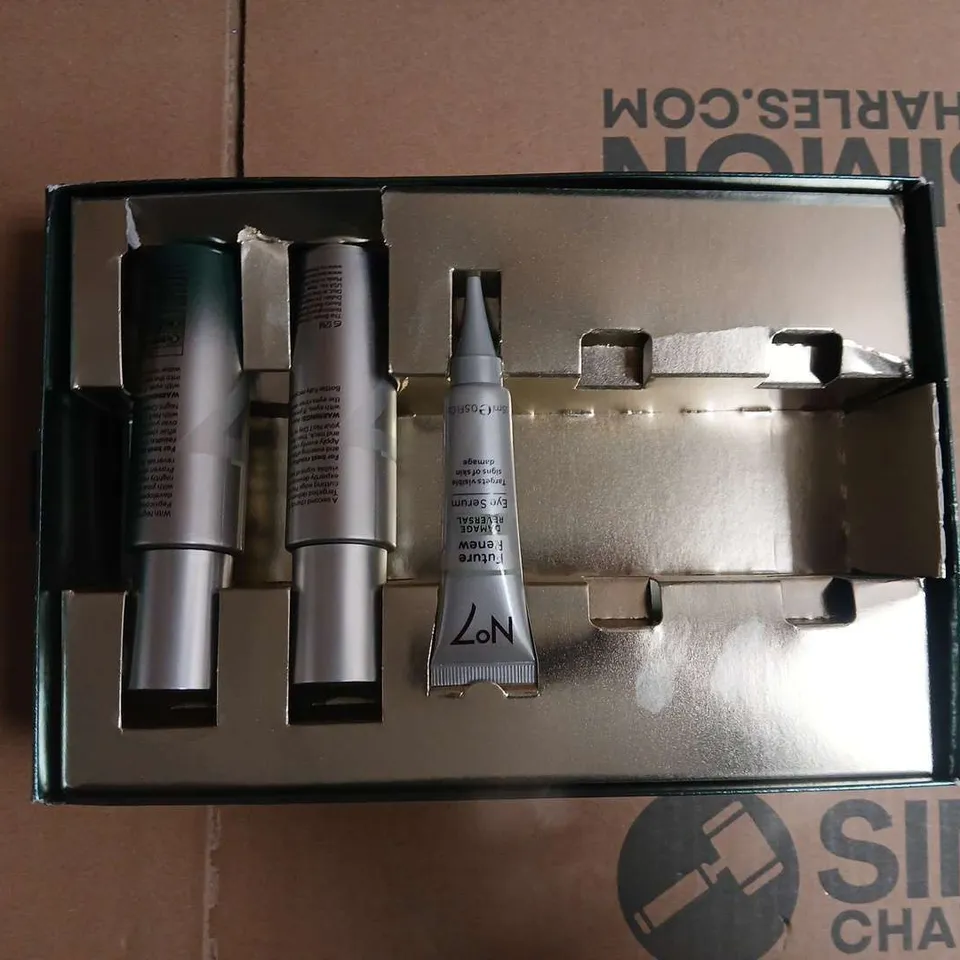 NO7 FUTURE RENEW COLLECTION