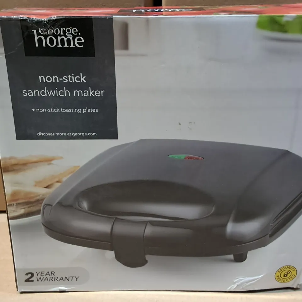 BOXED NON-STICK SANDWICH MAKER