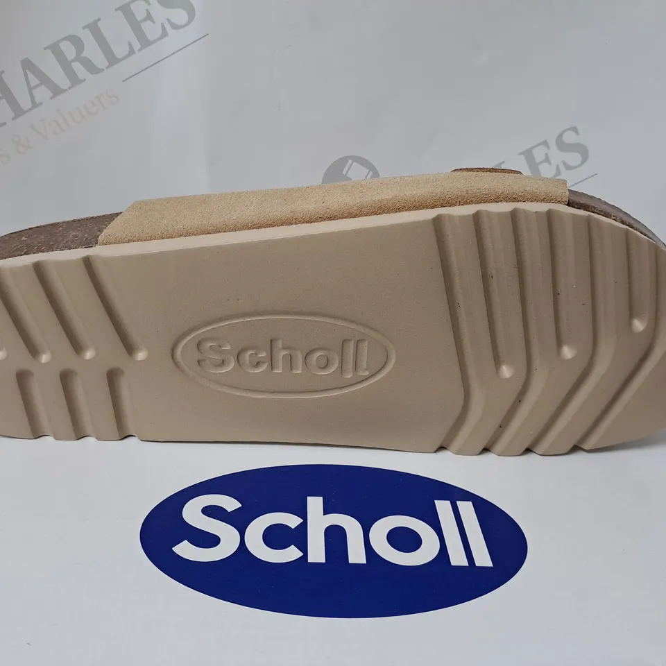 BOXED SCHOLL SANDLES IN TAN SIZE 7  