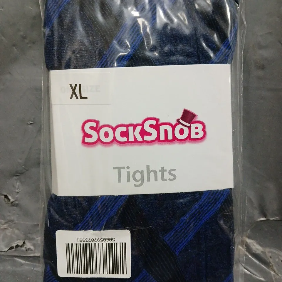 BOX OF APPROXIMATELY 100 PAIRS OF SOCKSNOB CABLE PATTERN TIGHTS IN BLUE/BLACK SIZE XL