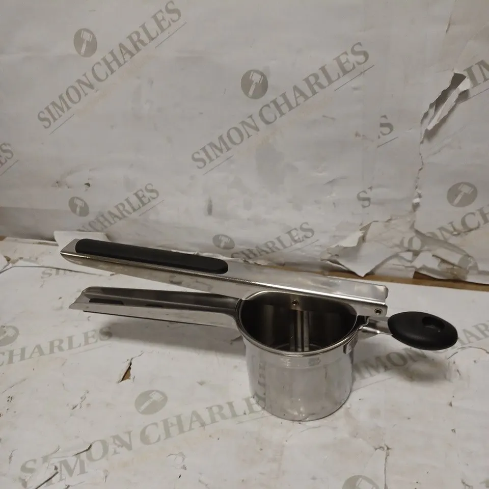 OXO GOOD GRIPS POTATO RICER